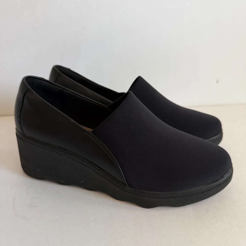 Clarks Collection Black Wedge Slip On Shoes Womens 8W Wide‎ Comfort Loafers